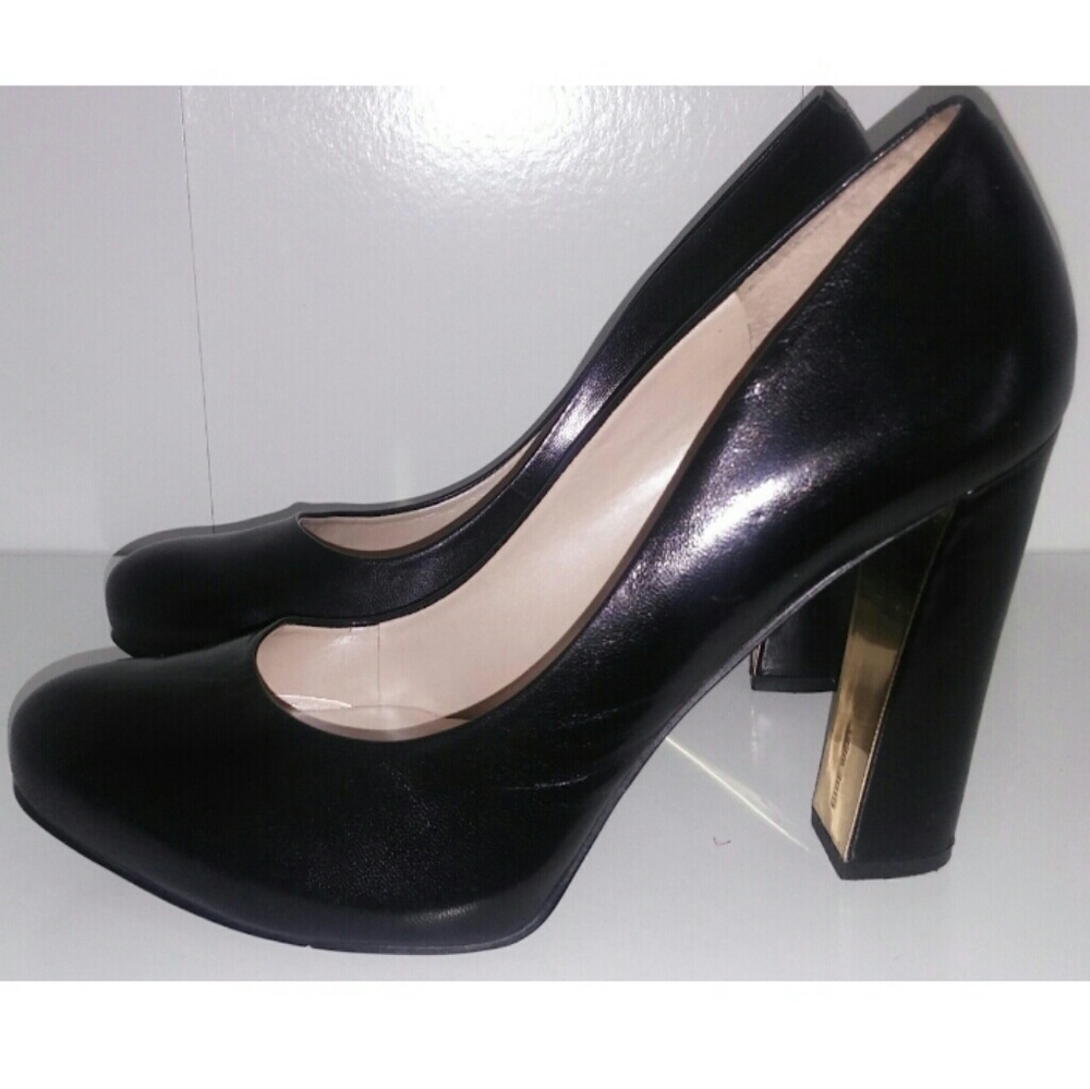 Nine West- Classic Black Office Pumps